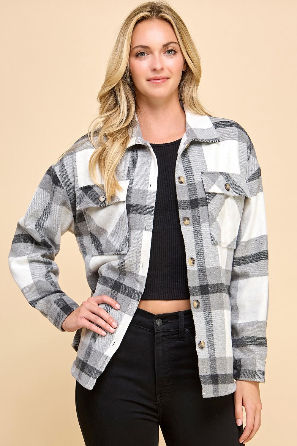 Oversized Plaid Shacket Jacket with Fur Lining – Cozy Flannel Winter Shirt Coat for Women | Warm Casual Checkered Outerwear
